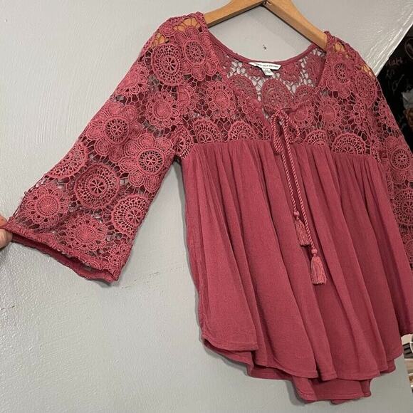 American Eagle Size Small Pink Crochet Lace Top Peasant Romantic Boho Cottage - Picture 2 of 10